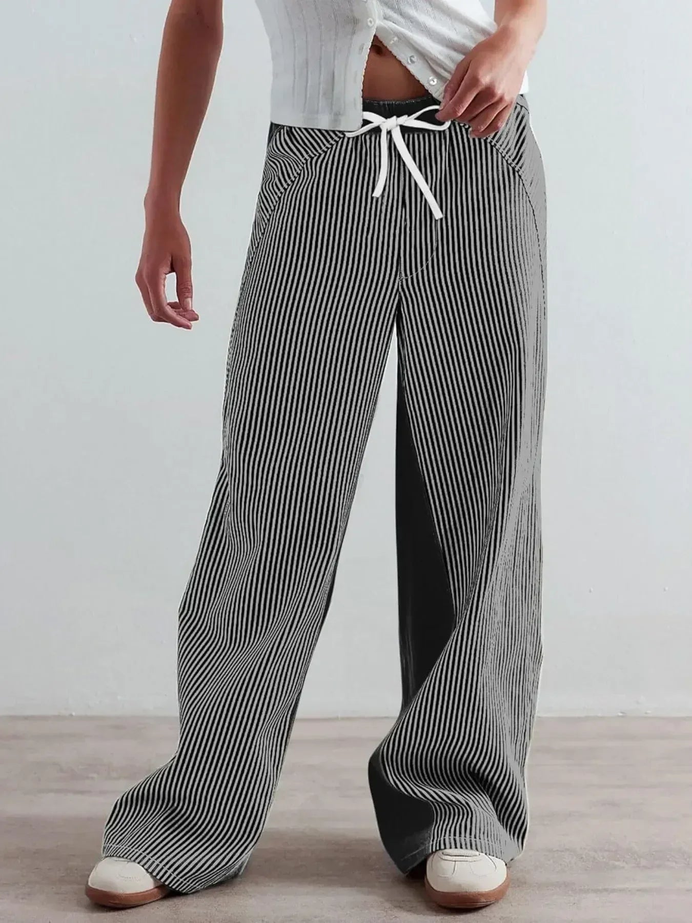 Striped Wide Leg Jeans - DAVERRI FASHIONS