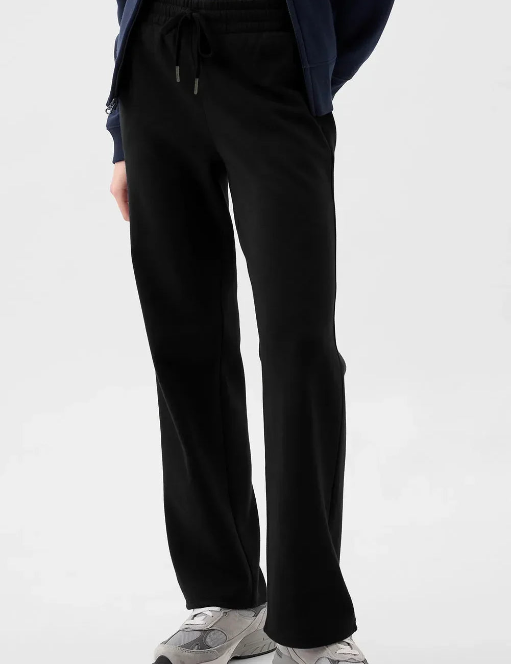 e0ba4c55-3f45-460f-987f-221943a42160-Max