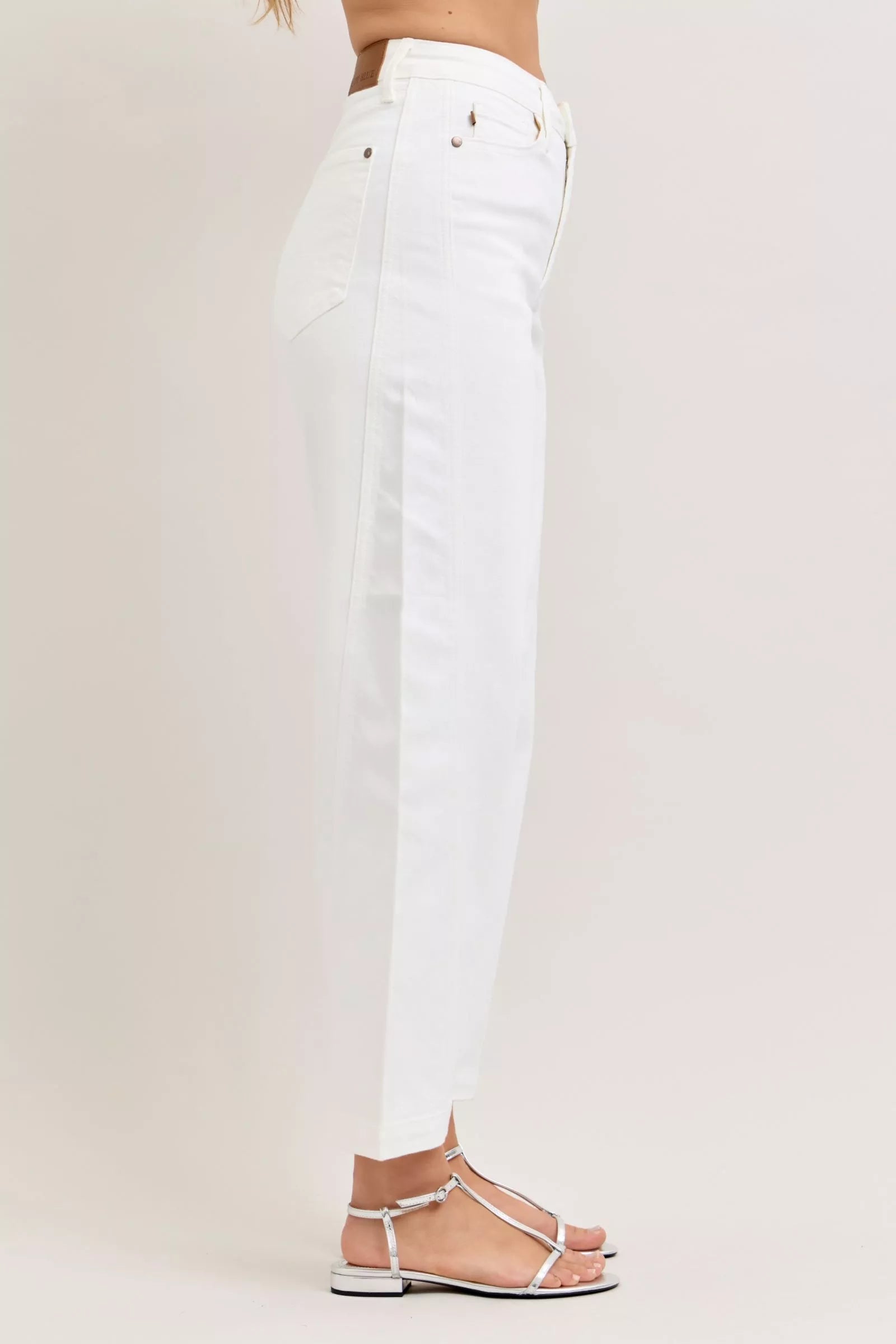Judy Blue high-waisted rigid magic panel barrel jeans in white