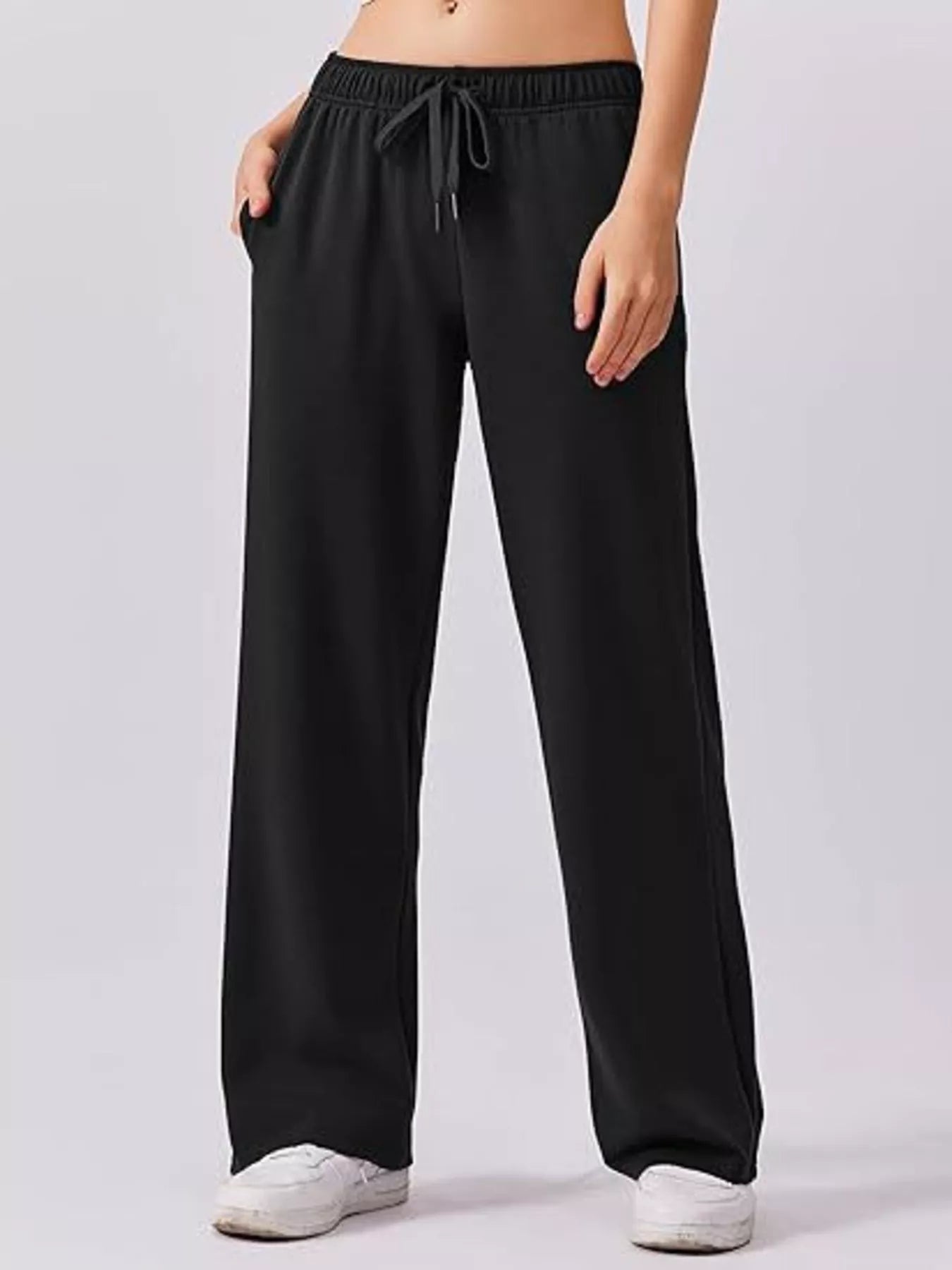 Daverri black wide-leg sweatpants with elastic waistband and drawstring