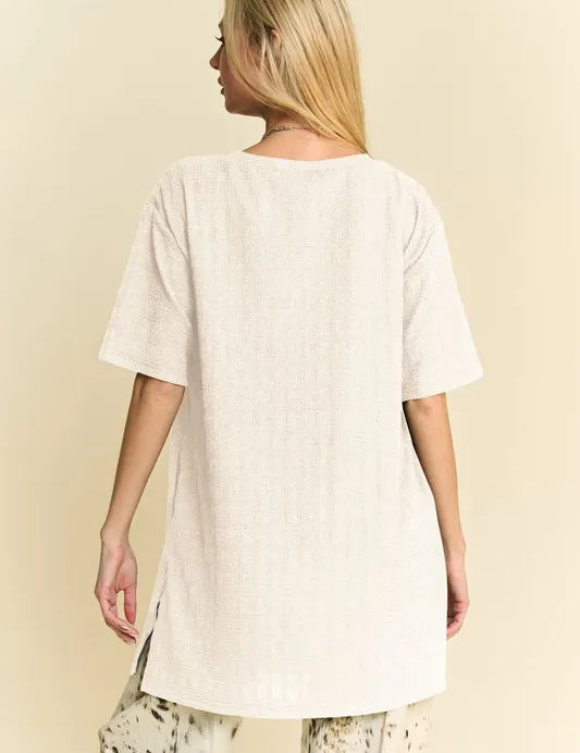 Davi & Dani Short Sleeve Side Slit T-Shirt with Pockets | Daverri Fashions
