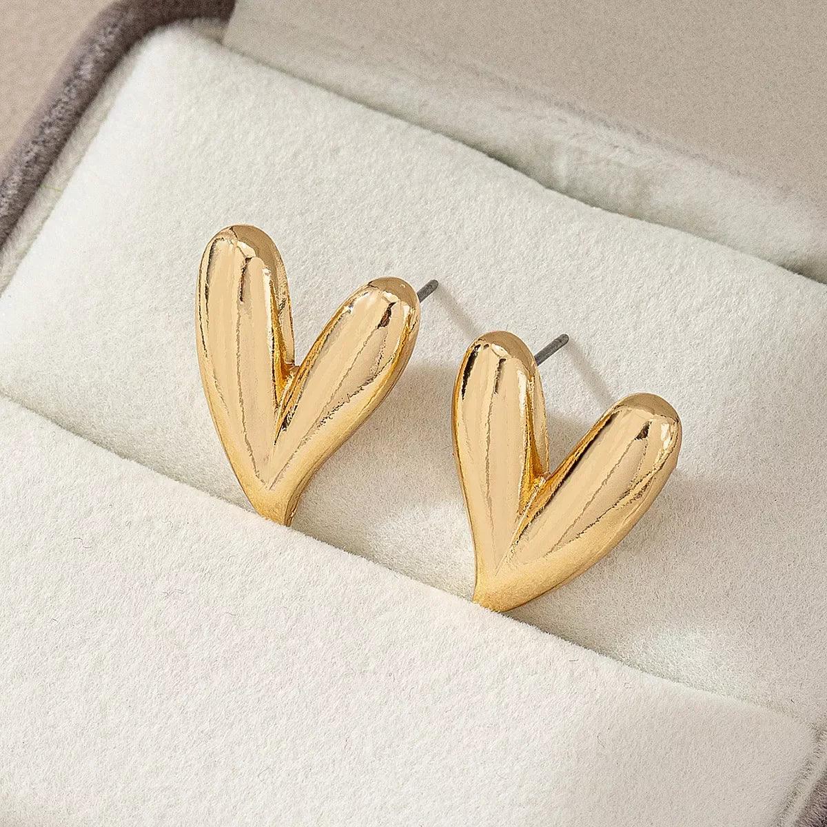 4 Pair Heart Stud Earrings - DAVERRI FASHIONS