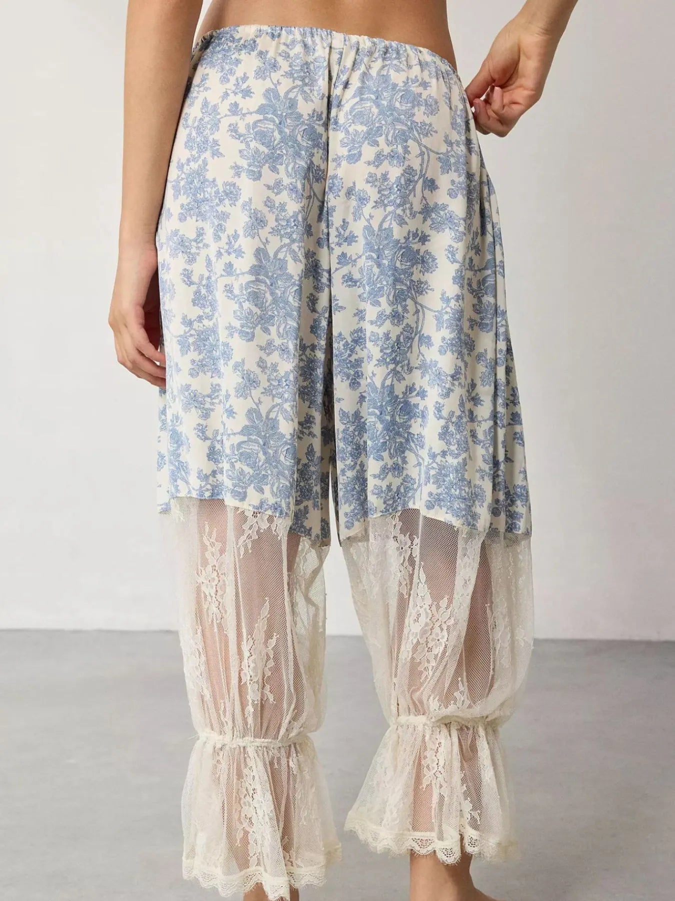 Floral Lace Patchwork Pants | Pants Daverri Fashions