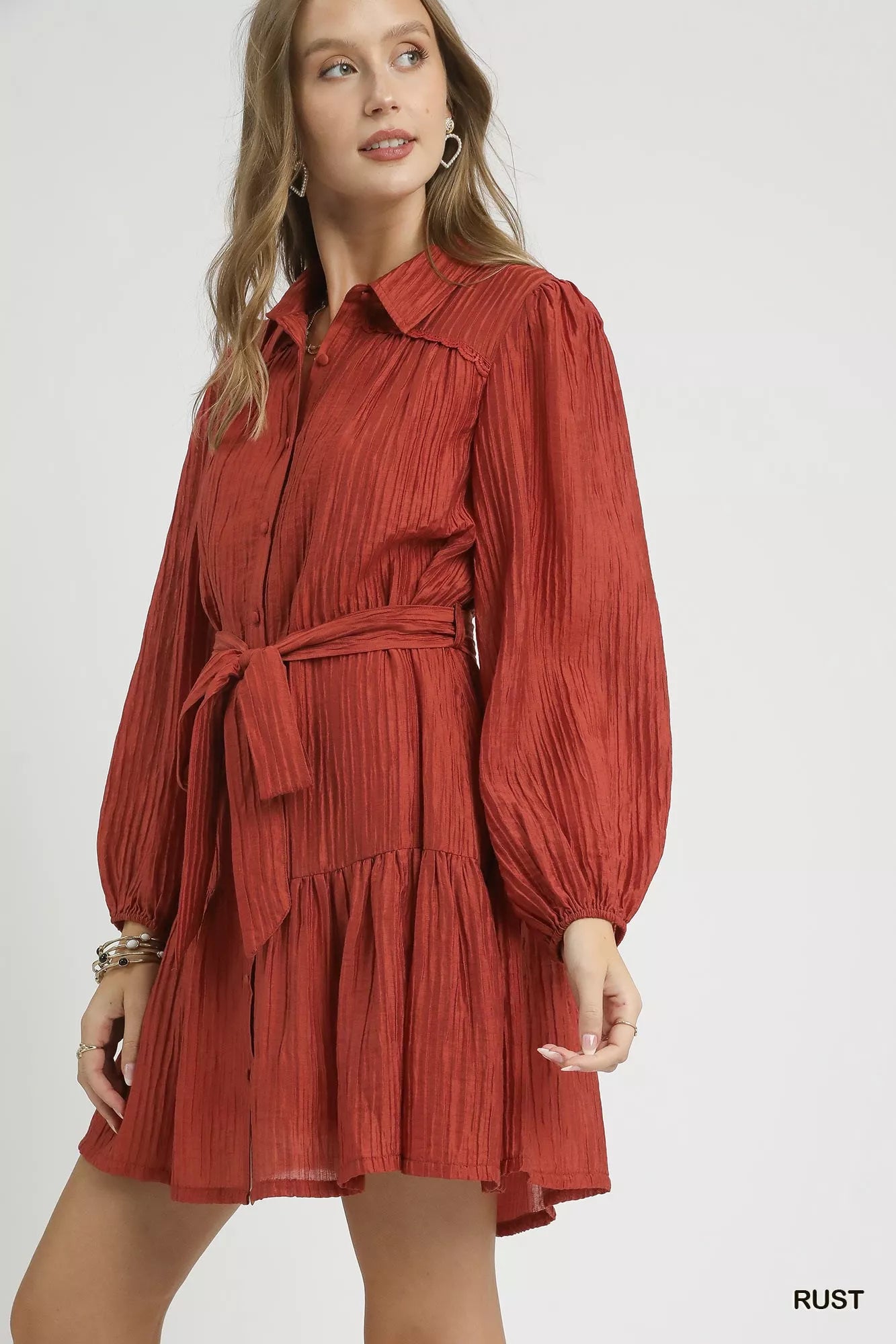 Umgee rust-colored crinkle button-front pleated mini dress with balloon sleeves and tie waist