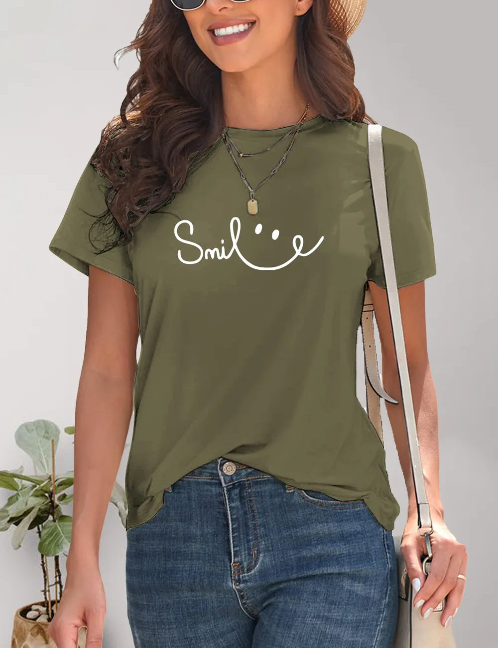 Olive green Smile graphic round neck short sleeve T-shirt