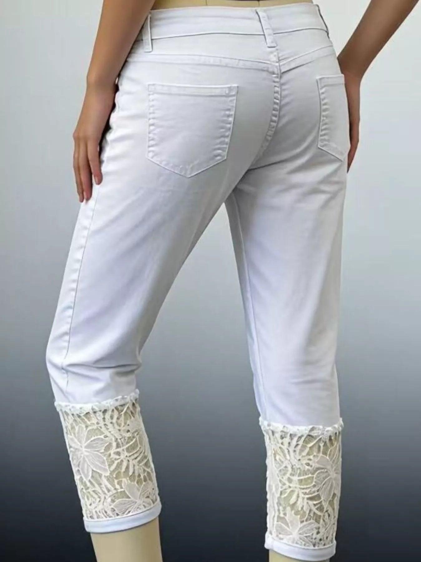 Daverri plus size lace trimmed white denim capri jeans cuffs