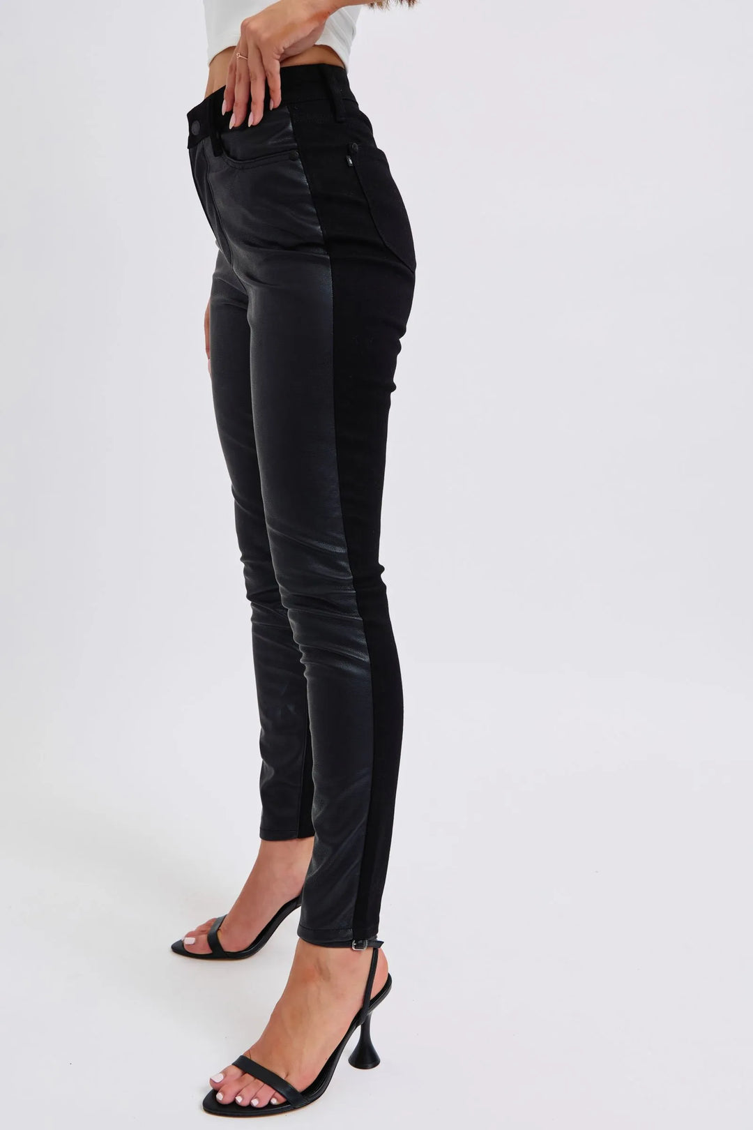 Judy Blue Plus Size HW Faux Leather Skinny Pants Pants
