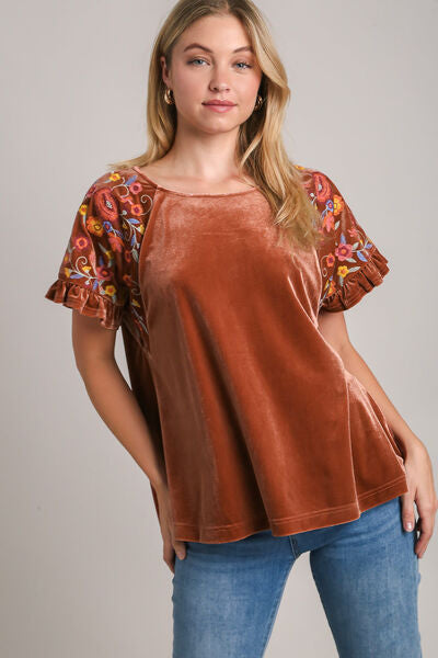 Umgee Velvet Embroidery Short Sleeve Blouse Brown M