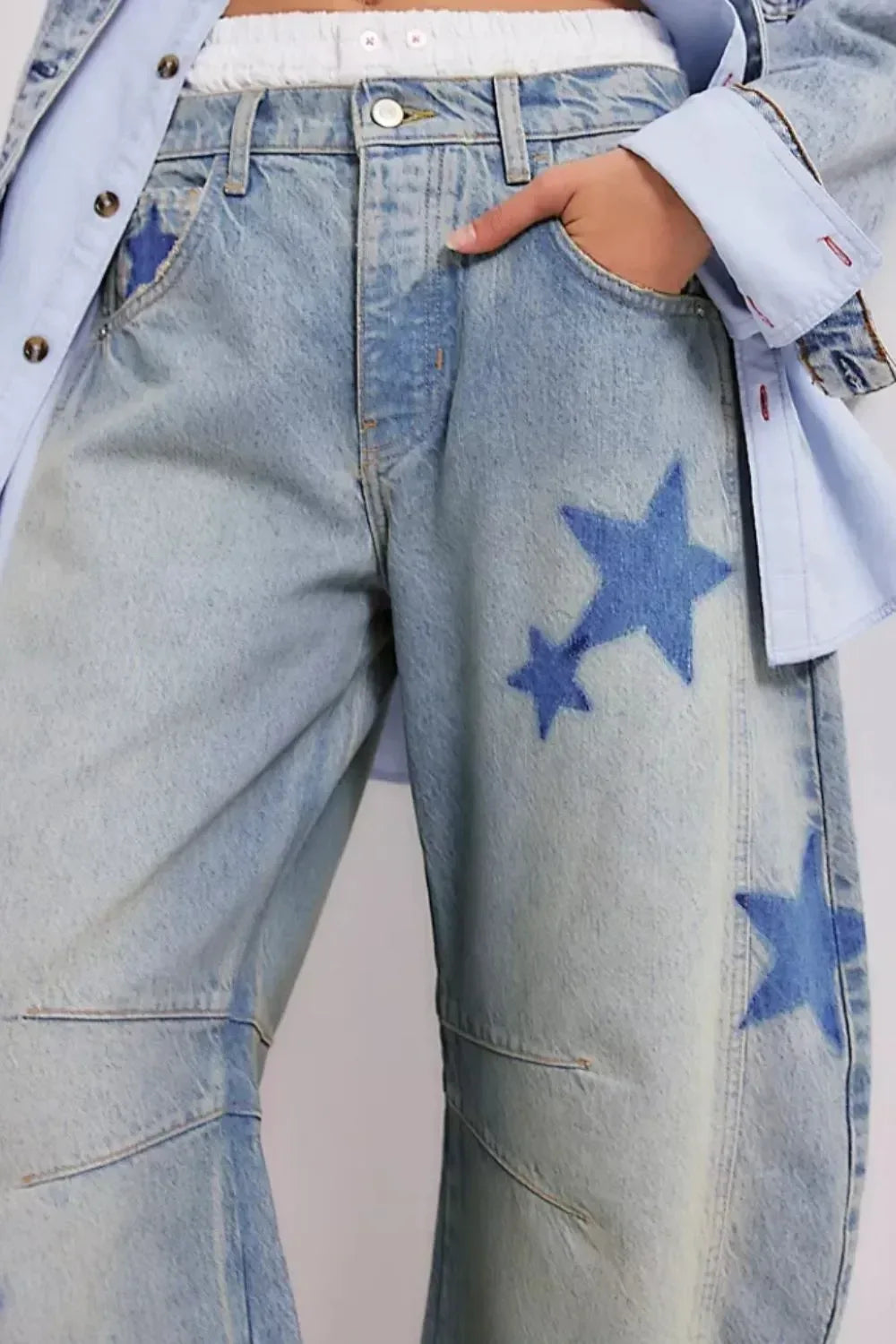 Contrast Star Wide Leg Jeans - DAVERRI FASHIONS