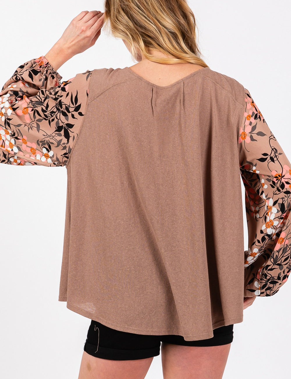 SAGE + FIG Floral Long Sleeve Front Pleated Detail Blouse