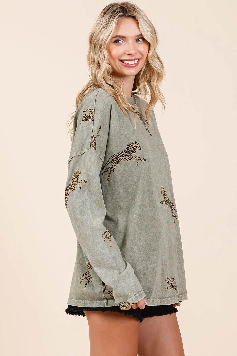 Mittoshop Mineral Wash Cheetah Print Long Sleeve Top | Tops Daverri Fashions