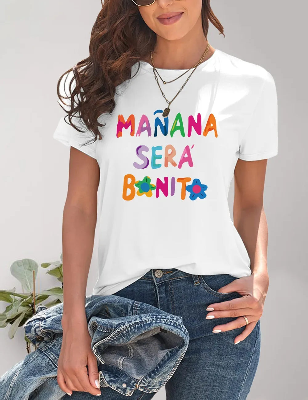 White Letter Graphic T-Shirt with Mañana Será Bonita Floral Print