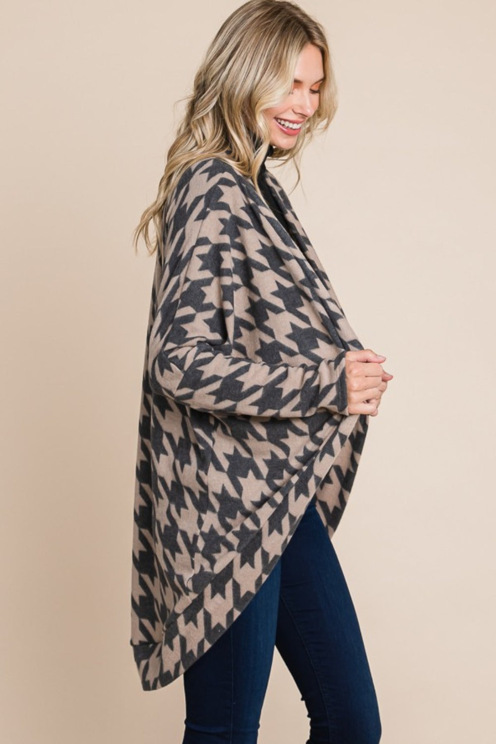 BOMBOM Houndstooth Open Front Cocoon Knit Cardigan | Cardigans Daverri Fashions