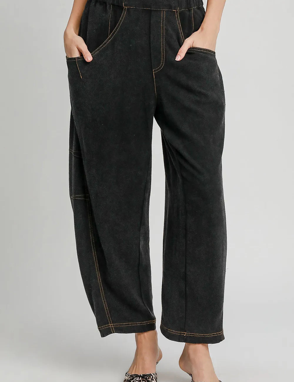 Black M Umgee Elastic Waist Baggy Fit Pants with Pockets | Daverri Fashions
