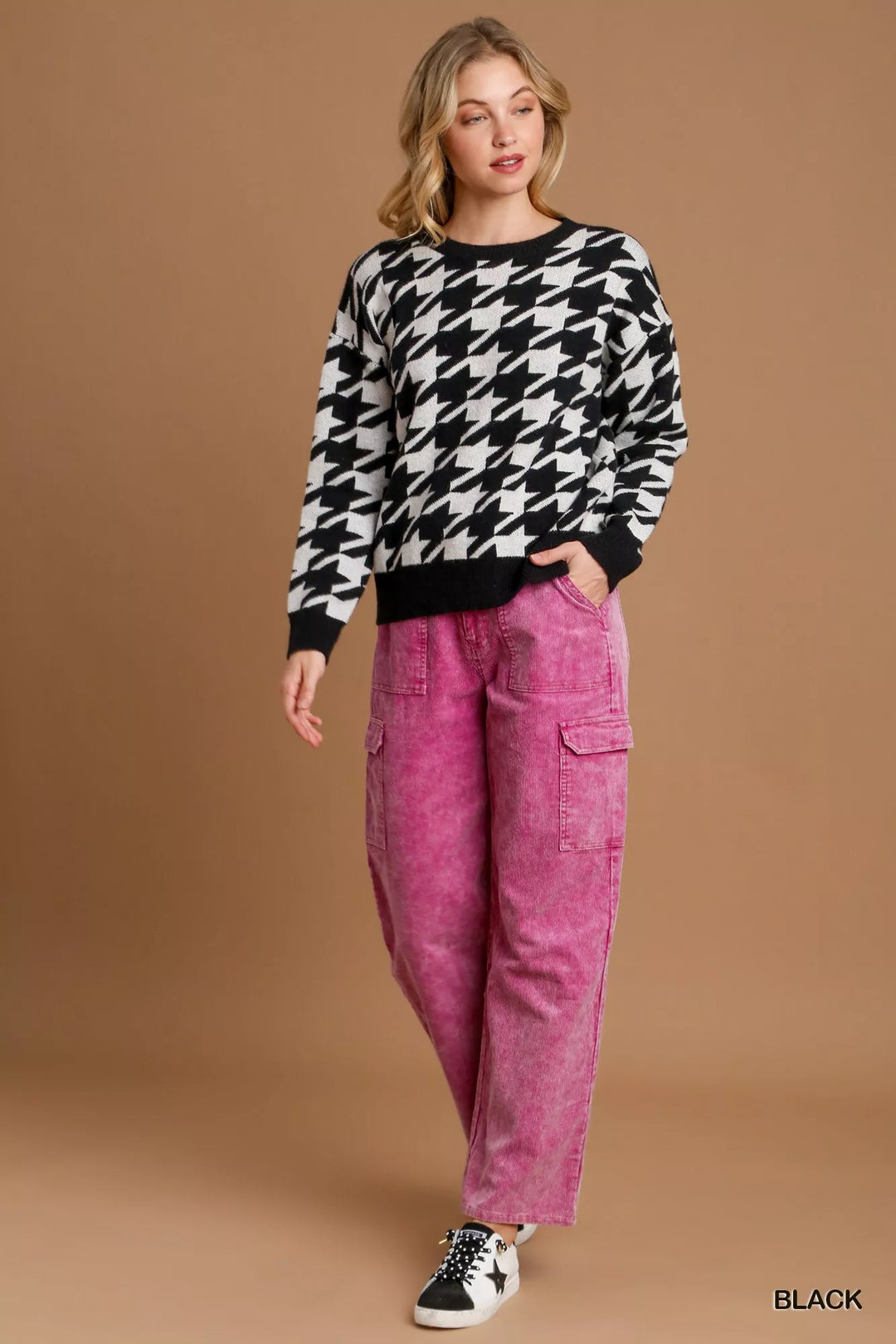 Umgee Houndstooth Round Neck Sweater | Daverri Fashions
