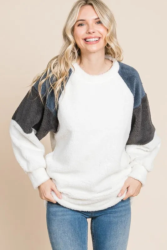 Culture Code Color Block Faux Fur Raglan Sleeve Sweatshirt Sweatshirts