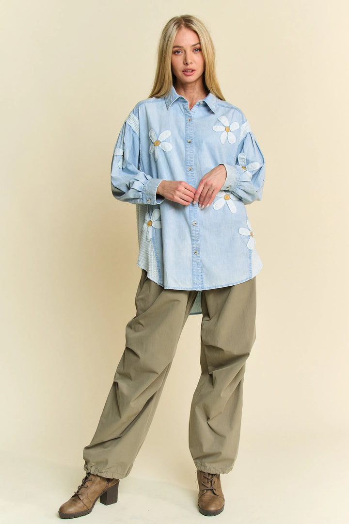 Davi & Dani Lightweight Washed Daisy Patch Waffle Knit Shirt Shirts