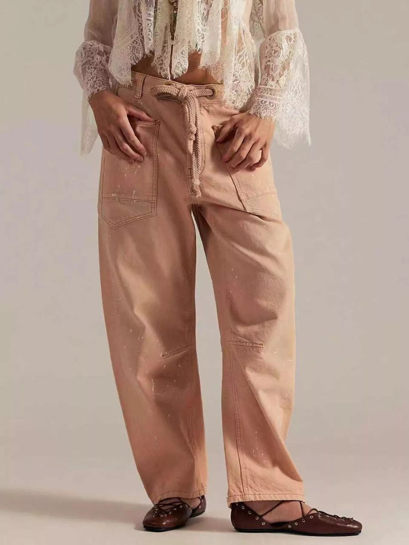 Daverri Washed Relaxed Fit Barrel Jeans in beige wide-leg denim with drawstring waist