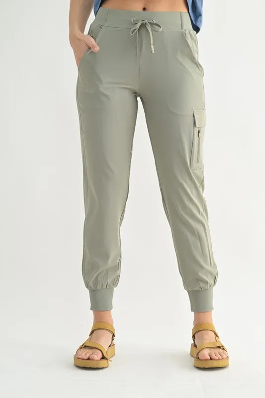 MONO B High-Waisted Capri Active Joggers With Pockets SHADOW