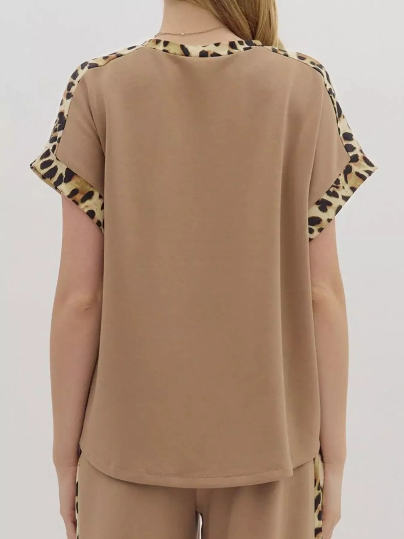 Leopard Trim Relaxed Fit T-Shirt in beige with shoulder and sleeve print