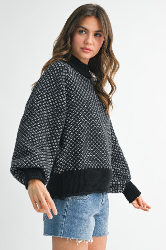 Black and white patterned Aemi + Co Echo loose fit knit sweater, small