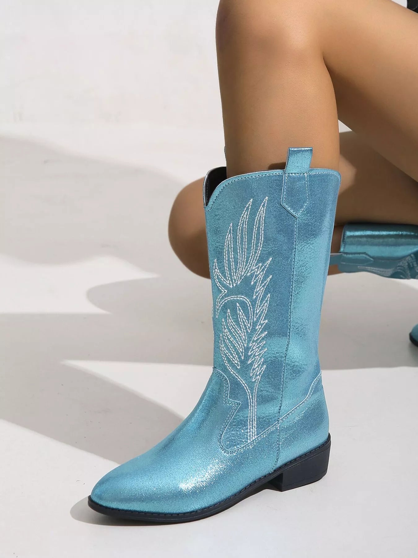 Embroidered Block Heels Boots | Boots Daverri Fashions