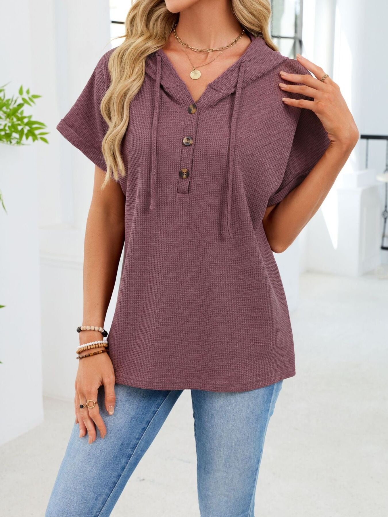 Daverri mauve waffle-knit button-front hooded short-sleeve top