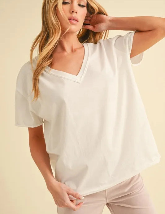 WHITE S Aemi+Co V-Neck Short Sleeve T-Shirt | Daverri Fashions