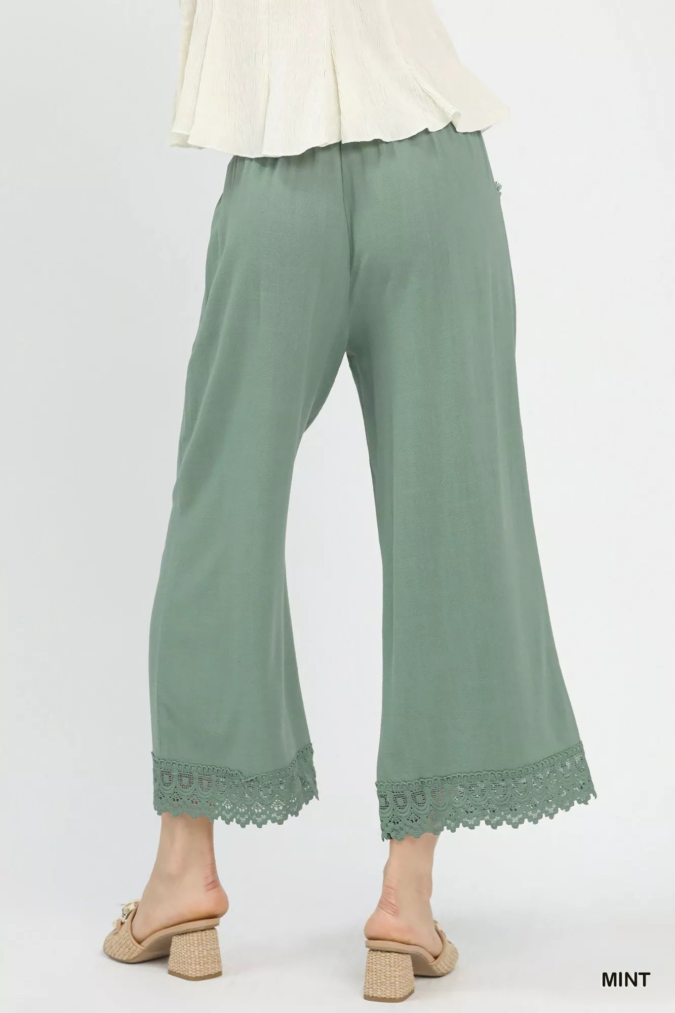 Mint Umgee linen wide-leg cropped pants with lace trim hem