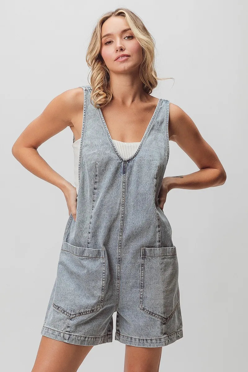 BiBi Patch vintage washed denim shortall with light-wash overalls, v-neckline and front pockets