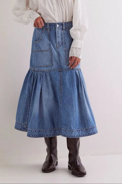 Daverri midi denim skirt in mid-blue with tiered flared hem and front pockets