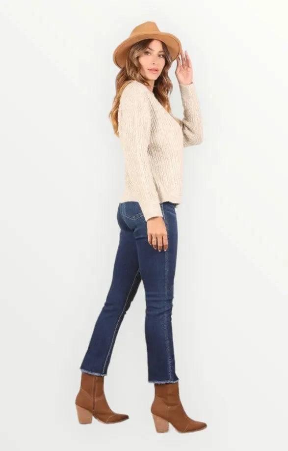 Women's Oversized Cable Knit Sweater - Cozy and Stylish Sweaters