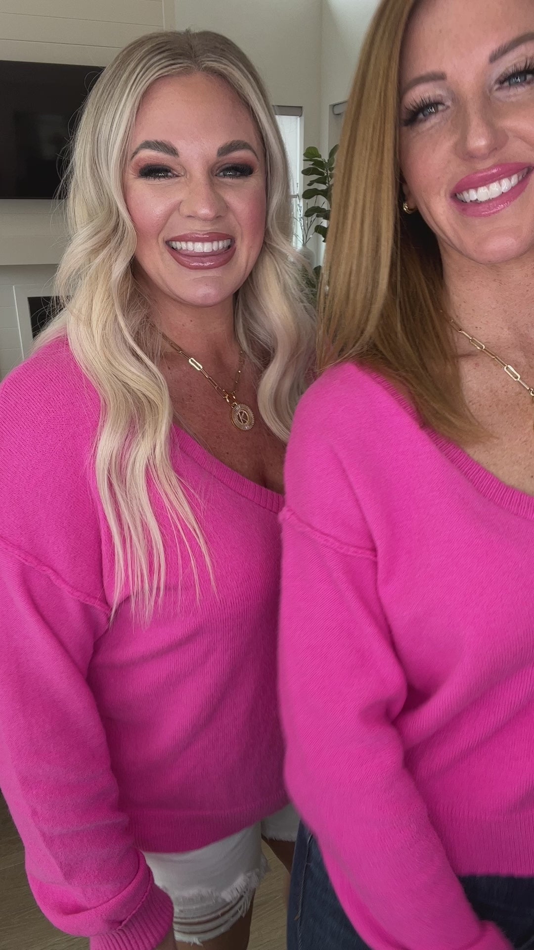 GeeGee Lightweight  V-Neck Pink Sweater