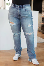 24W Judy Blue Destroyed Straight Jeans | Jeans Daverri Fashions
