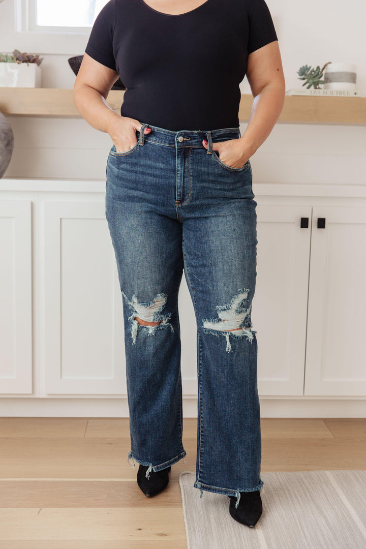 Rose High Rise 90's Straight Jeans in Dark Wash Jeans